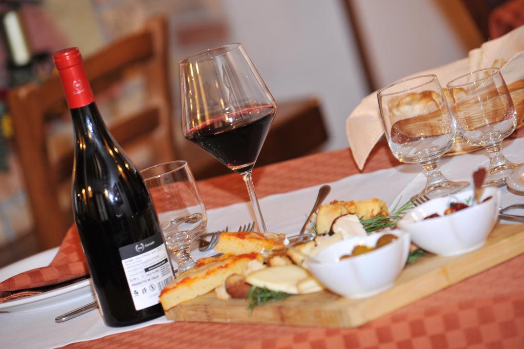 Locanda Rurale Santa Marta 아볼라 외부 사진