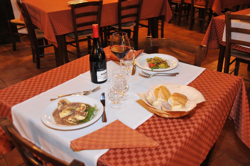 Locanda Rurale Santa Marta 아볼라 외부 사진